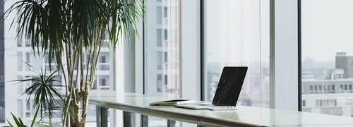 Folders with internal pockets for documents